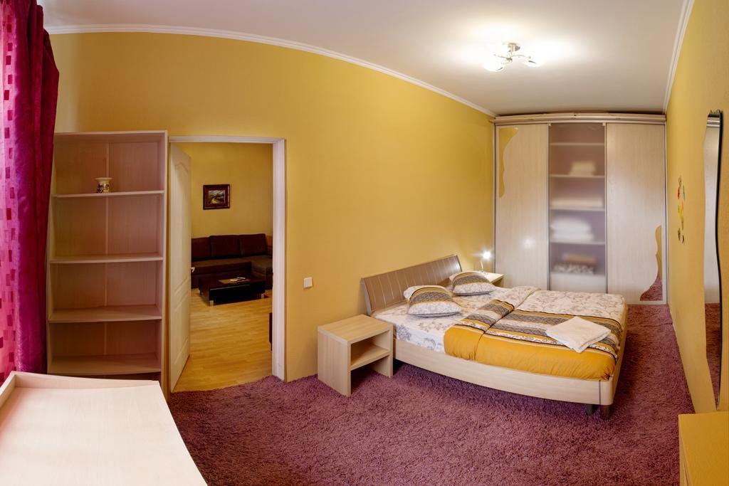Kyiv Apartment In The City Center On Turgenevskaya Street Εξωτερικό φωτογραφία